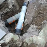لوله کشی اب و فاضلاب و نصب شیر آلات.و تمیرات