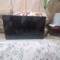 تلوزیون هایسنس ۳۲ اینج در حد نو هست