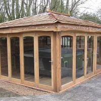 آلاچیق چوبی سفارشی