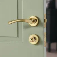 استخدام مونتاژکار دستگیره های در