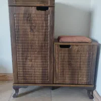 جاکفشی چوبی با نشیمن