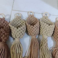 اویز گل و سبد
