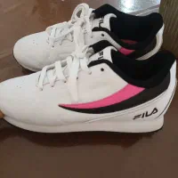 کفش کتانی|کیف، کفش، کمربند|ارومیه, |دیوار