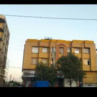 فروش-آپارتمان-136متر-برخیابان-اصلی-احمدی-سند-تکبرگ