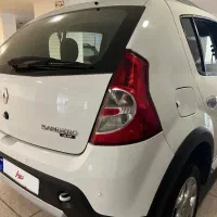 رنو ساندرو استپوی مدل آخر ۱۳۹۶ بدون رنگ سنددست اول|خودرو سواری و وانت|تهران, نیاوران|دیوار