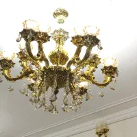 سه عدد لوستر ۱۲ شعله با دو دیوار کوب دو شعله
