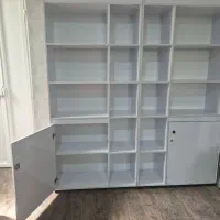 فروش کمد دیواری قفسه جادار تمیز دو تکه چسبیده بهم|کتابخانه، شلف، قفسه‌های دیواری|شیراز, سینما سعدی|دیوار