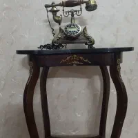 تلفن و میز تلفن  سالم