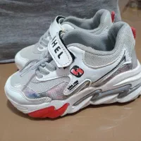 کتونی و لباسهای بچه همه در حد نو|کفش و لباس بچه|رشت, کوی غلام نیا|دیوار