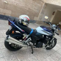 سوزوکی ۱۴۰۰ سی سی
