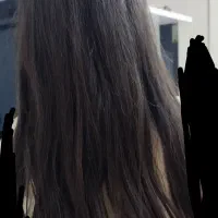 موی کاملا سالم بچگانه رنگ نرم و لطیف