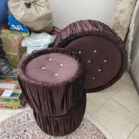 مبل و پاف و کاتابخانه