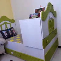 سرویس سیسمونی|تخت و سرویس خواب|شاهین‌شهر, مسکن مهر|دیوار