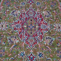 یک جفت فرش دستباف زمینه سبز  ۳/۲۰ در ۲/۲۰