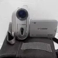 سلام دوربین کانن ژاپنی با پایه حراج ۴۹۵۰