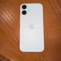 ایفون ۱۶ نرمال در حد نو