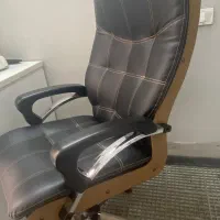 صندلی مدیریتی و فوق راحت