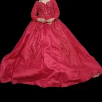 لباس سفید|لباس|اردبیل, |دیوار