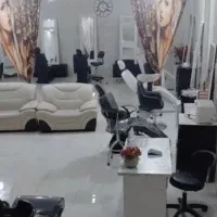 نیازبه نیرو درتمام لاینهای زیبایی(درخیابان شریعتی)