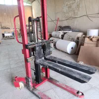 استاکر ( لیفتراک دستی)