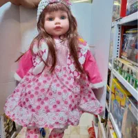 اگه عروسک ساراسخنگو دارین لطفا پیام بدین