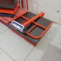 ترازو۶۰در۶۰ ضایعات دام کارگاه|کافی‌شاپ و رستوران|بروجرد, |دیوار