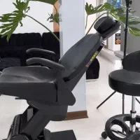 صندلی برقی دو موتوره سالم ، به همراه صندلی چرخشی|آرایشگاه و سالن‌های زیبایی|کرمان, |دیوار