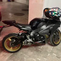 Cbr1000 2009|موتورسیکلت|تهران, امام زاده قاسم (نیاوران)|دیوار