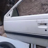 در سمت راننده پارس