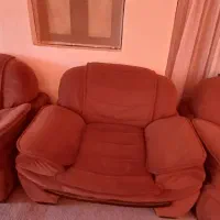 یک دست مبل مخمل فنری|مبلمان خانگی و میز عسلی|آستانه اشرفیه, |دیوار