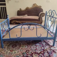 تخت نوزادی|تخت و صندلی بچه|شیراز, ملاصدرا|دیوار