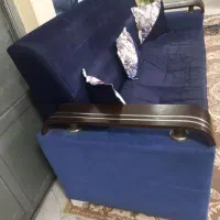 مبل سه نفره ی دسته دار