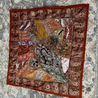 رومیزی سنگدوزی شده کار دست