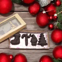 چند بسته شکلات دست‌ساز یلدایی و کریسمسی.