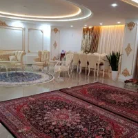 خانم جهت رسیدگی به امور منزل و آشپزی