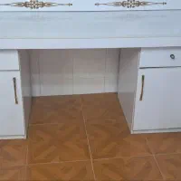 میز بزرگ ناخن فروش به علت جابه جایی