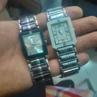 ۲عددساعت بفروش میشود