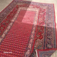 دو عدد فرش دستباف قدیمی