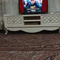 میز تلویزیون در حد نو چوبی