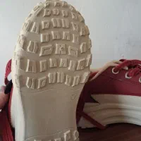 کفش اسپرت زرشکی کرم