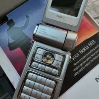 نوکیا N93 تاشو فنلاند آکبند و نوستالژی|موبایل|تهران, آسمان|دیوار