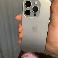 ۱۵ پرو ۲۵۶ تیتانیوم در حد