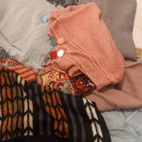 شال، تیشرت. بارانی