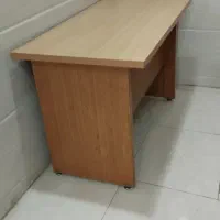 میز تحریر در حد نو