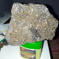 فروش انواع پریت و کوارتز و الماس هرکیمر