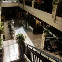 ۱۸ متر مغازه +۱۵ متر انبار/پاساژ قسطنطنیه/احمدآباد