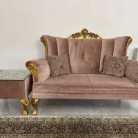 مبلمان نه نفره با جلومبلی و دو عدد میز عسلی