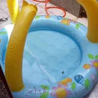 استخر توپ مخصوص بچه ها