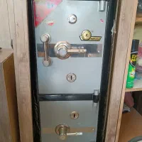 گاوصندوق فروشی/کم کار