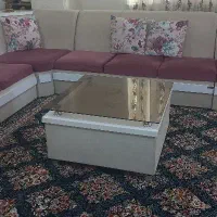 فروش یک دست مبل هفت نفره همراه میز نهار خوری ست